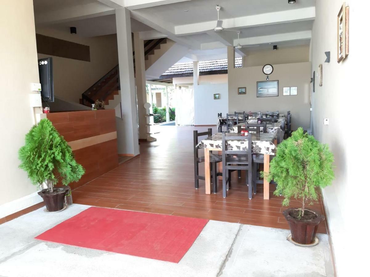 Royal Point Arugambay Hotel อารูกัมเบย์ ภายนอก รูปภาพ